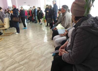 «По 60 вызовов в день»: в России предложили ввести федеральные доплаты медикам в поликлиниках