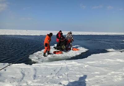 Сахалинцам подсказывают, где можно порыбачить и не уплыть на льдине