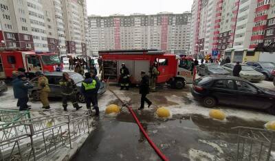 Спасены 4 тюменца из пожара в многоквартирном доме на улице Широтной