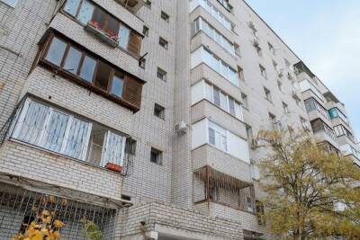В Астрахани девочка разбилась насмерть, выпав из окна 9 этажа