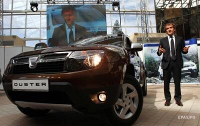 В Украине продажи новых авто рухнули в два раза