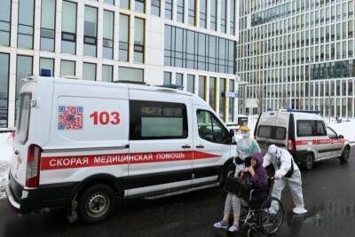 Более 1,6 тыс. COVID-пациентов из почти 23,8 тыс. заболевших госпитализировали в Москве за сутки