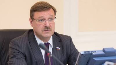 Сенатор Косачев усомнился в целесообразности переговоров Джонсона и Зеленского