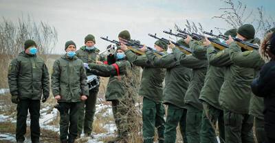 Указ об укреплении обороноспособности Украины: Резников пояснил, чем с 2024 года заменят призыв в армию