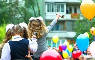 Учебный год в Беларуси продлен до 31 августа