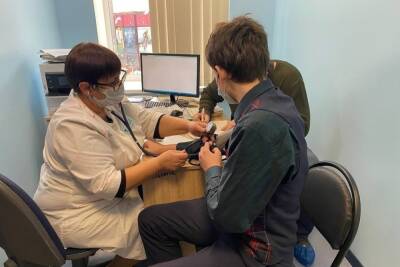 В Крыму началась вакцинация детей и подростков от COVID-19