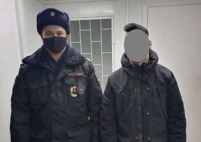 Ночью в центре Рязани полицейские задержали молодого человека с наркотиками