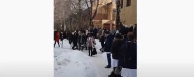220 студентов и сотрудников частного медколледжа эвакуировали 2 февраля в Ставрополе