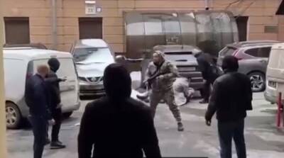 В Киеве возле здания СБУ произошла стрельба
