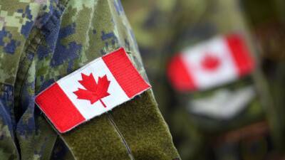 Канада перебросила 60 находящихся на Украине инструкторов на запад страны