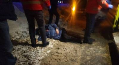 В Новочебоксарске водитель автобуса, ослепленный фарами, сбил женщину на дороге - pg21.ru - Чебоксары - Новочебоксарск