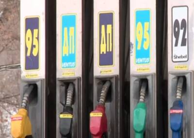 Бензин и дизель стали роскошью: водителей добили новыми ценами на АЗС