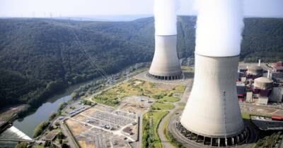 Еврокомиссия признала газ и атомную энергетику временно "зелеными"