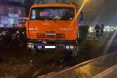 В Ростове-на-Дону шестилетний мальчик погиб под колесами грузовика