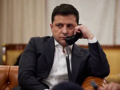 Зеленский обсудил с Макроном обострение на Донбассе и пути "немедленной деэскалации"