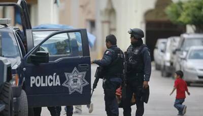 В Мексике при нападении на полицейских погиб один человек