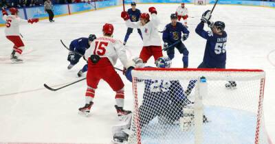 Михаил Григоренко - Российские хоккеисты открыли счет в финале против финнов на Олимпиаде - ren.tv - Россия - Швеция - Финляндия