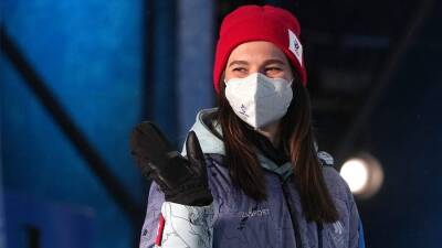 Российская лыжница Непряева сошла с дистанции масс-старта на Олимпиаде