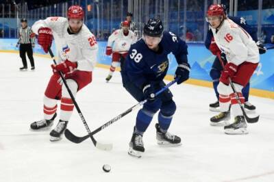 Российские хоккеисты открыли счет в финальном матче Олимпиады в Пекине