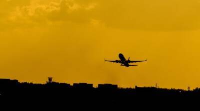 Lufthansa приостанавливает рейсы в Киев и Одессу с 21 февраля