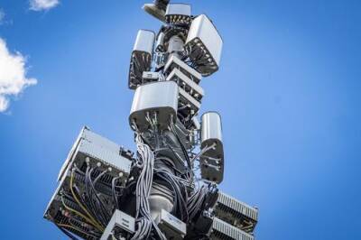 Мобильный оператор «Лугаком» предупредил о возможном отключении интернета и сотовой связи на всей территории ЛНР