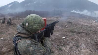 Военнослужащие российской базы в Абхазии получили автоматы АК-12