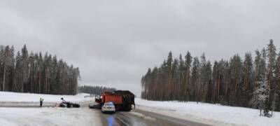 Автоледи, влетевшая на иномарке под грузовик в Карелии, нарушила правила