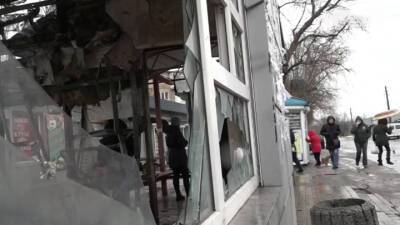 В результате атаки украинских военных погибли мирные жители ЛНР - vesti.ru - ЛНР - Донецкая обл.