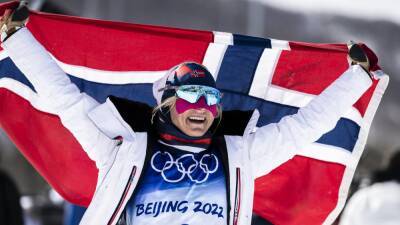Норвежская лыжница Йохауг выиграла три золотых медали на Олимпиаде в Пекине