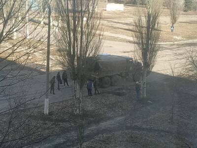 Жители сообщают, что в Луганске и Донецке военная комендатура забирает мужчин с улиц