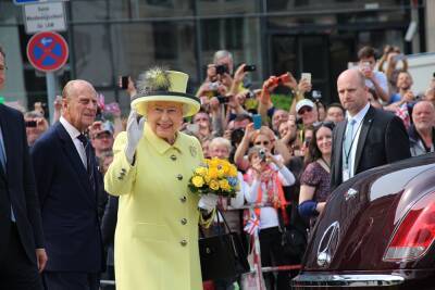 Королева Великобритании Елизавета II больна коронавирусом