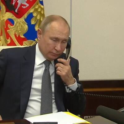 Состоялся телефонный разговор Путина с президентом Франции Макроном