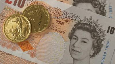 Эксперт назвал перспективную валюту для вложений в 2022 году