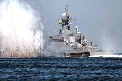 Корабли ВМФ России провели противолодочные учения в Средиземном море