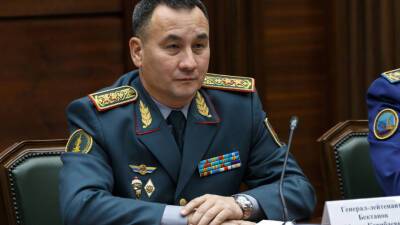 В Казахстане задержан бывший министр обороны Мурат Бектанов