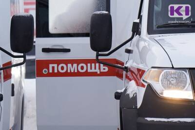 В Сыктывкаре после столкновения с КамАЗом пострадали две пассажирки "Лады"