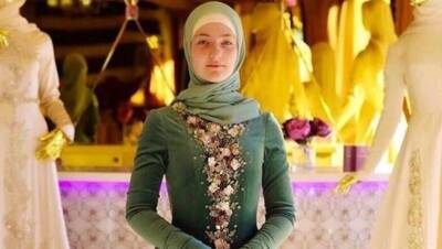 Дочь Кадырова в 19 лет стала замруководителя секретариата главы Чечни