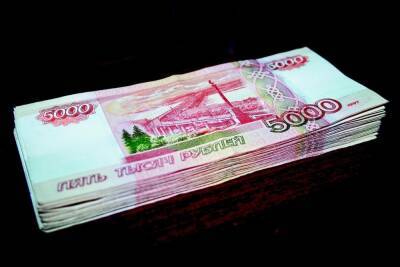 В марте миллионы жителей РФ получат пособие в 10 000 рублей