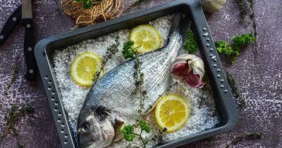 Ученые посоветовали "сердечникам" питаться жирной рыбой