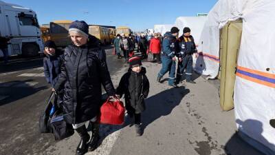 Эвакуируемых жителей Донбасса ждут в 43 регионах России