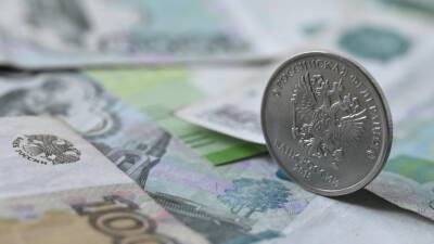 Экономист Масленников заявил о давлении геополитических факторов на курс рубля
