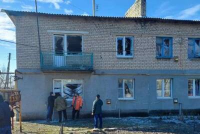 На Лугащине российские оккупанты обстрелял жилые дома, газопровод и Луганскую ТЭС