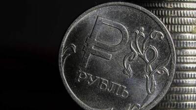 Экономист заявил о давлении геополитических факторов на курс рубля
