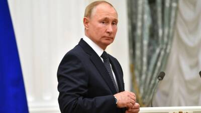 Путин назвал переворот на Украине антиконституционным и кровавым