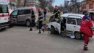 В Черкассах столкнулись два автомобиля: один человек травмирован