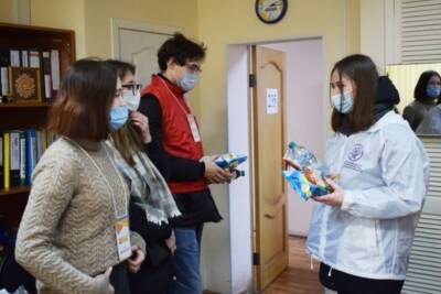 В Иванове волонтеры начали получать продукты для перекусов