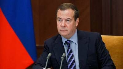 Зампред Совбеза России Медведев высказался о возможности признания ЛНР и ДНР