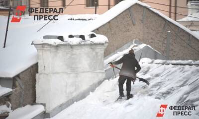 Прокуратура Великого Новгорода проверяет ветхие здания после обрушения крыш двух домов