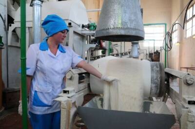 Российские производители сахара заморозили цены до августа