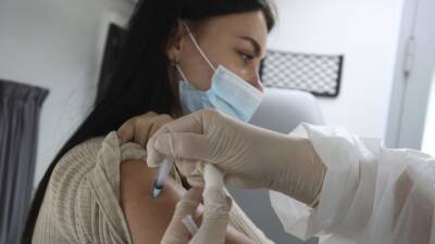 В Краснодаре прививку от COVID-19 сделали более 667 тысяч жителей